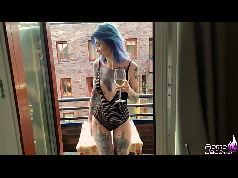 ❤️ Geweldich famke sûget mei in gulp en neukt hertstochtlik ûnder de iepen loft Superseks by porno fy.hentaibar.ru ️❤